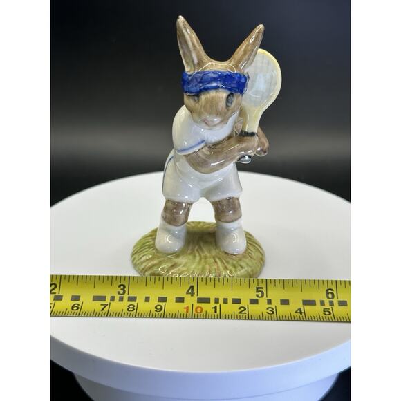 Royal Doulton "Ace Bunnykins" Porcelain Rabbit Tennis Player Figurine 1985 UK - Picture 8 of 9